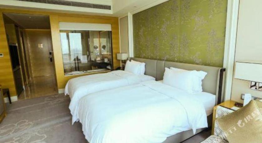 Ming Du Lakeside Hotel Nanning Exterior foto